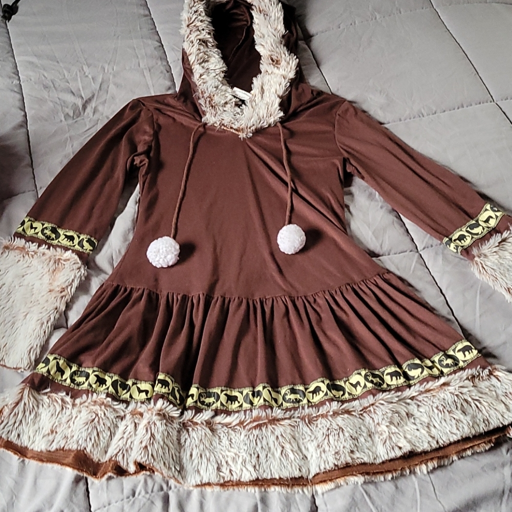 Eskimo costume
